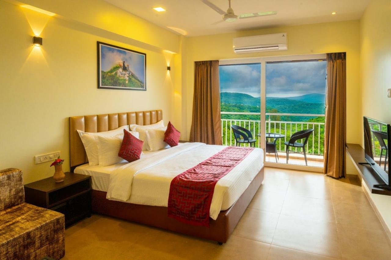 Chinar Woods Resort ดาโปลี ภายนอก รูปภาพ