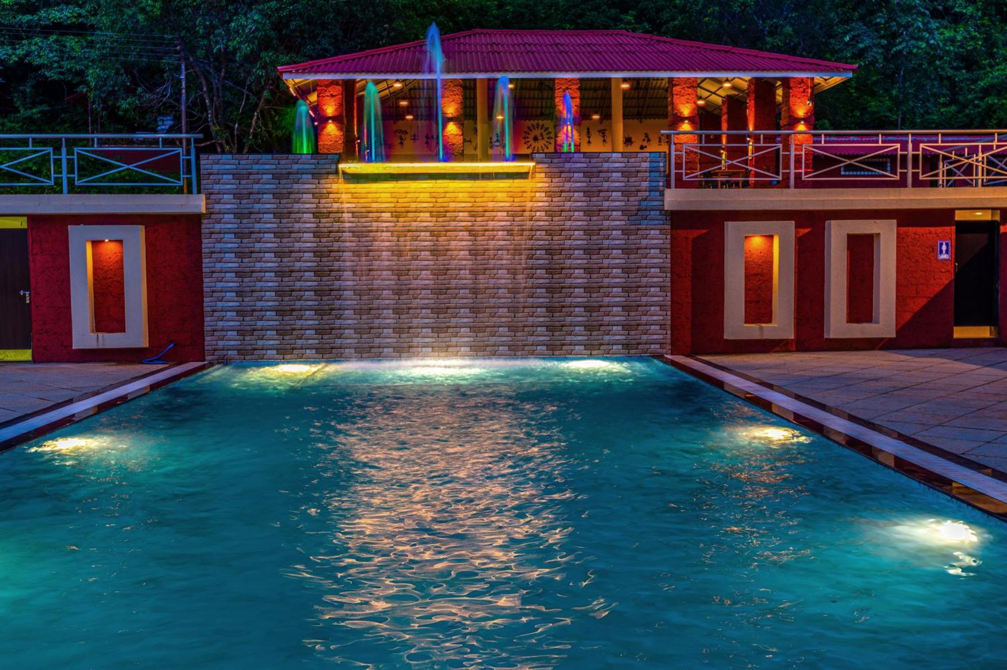 Chinar Woods Resort ดาโปลี ภายนอก รูปภาพ